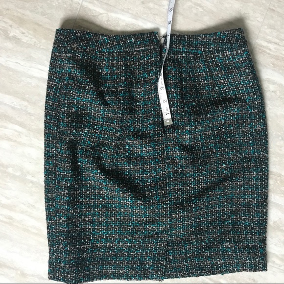 Loft Skirt - Picture 4 of 5